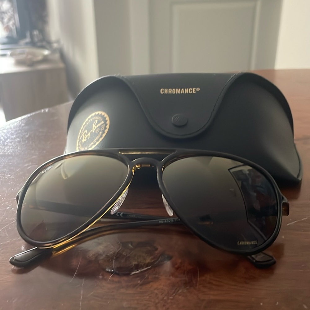 Ray-Ban Aviator Chromance Sunglasses (Polarized)